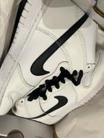 Jordans wit zwart sneakers, Kleding | Dames, Schoenen, Ophalen of Verzenden, Zo goed als nieuw, Wit, Sneakers of Gympen
