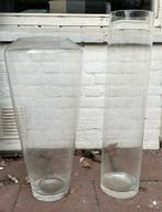 2 hoge glazen vazen - heeft schoonmaak beurtje nodig, Zo goed als nieuw, Ophalen