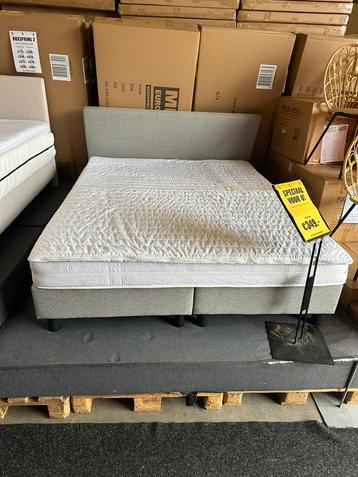 Leegverkoop boxspring voor 349 op is op 3 kleuren beschikbaar voor biedingen