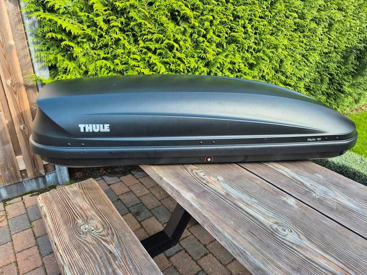 Thule Pacific L (780) 420 liter Dakkoffer Te Huur, Auto diversen, Dakkoffers, Zo goed als nieuw, Ophalen