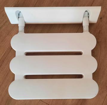 Badkamer stoeltje / Douche zitje opklapbaar z.g.a.n. beschikbaar voor biedingen