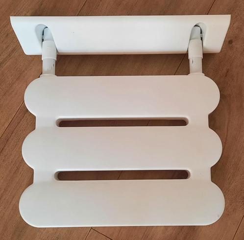 Badkamer stoeltje / Douche zitje opklapbaar z.g.a.n., Huis en Inrichting, Badkamer | Badtextiel en Accessoires, Zo goed als nieuw