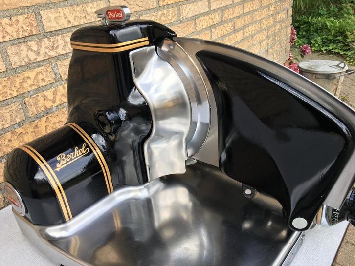 berkel 834 snijmachine hoogglans zwart, Huis en Inrichting, Keuken | Keukenbenodigdheden, Zo goed als nieuw, Ophalen