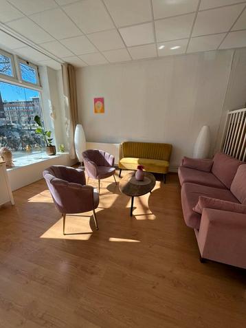 Roze velours bank 3/4 persoons beschikbaar voor biedingen