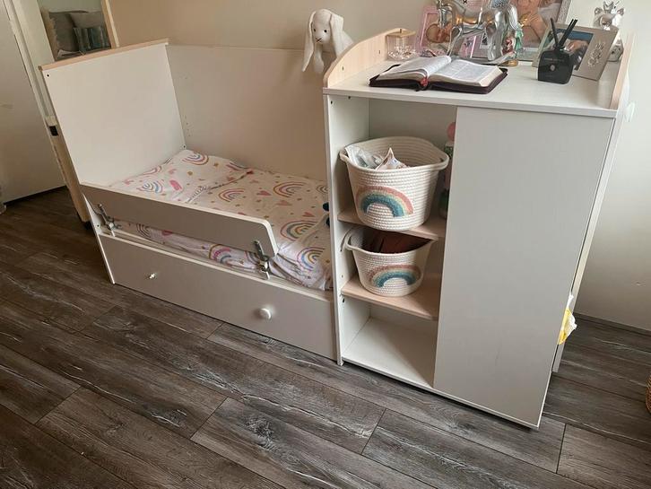 Ledikant met Commode voor baby tot peuter, Kinderen en Baby's, Kinderkamer | Commodes en Kasten, Zo goed als nieuw, Commode, 90 tot 105 cm