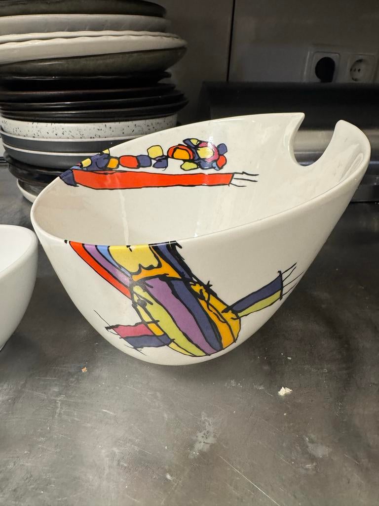 Yong Porcelain Schaal/Mand met Kleurrijke Decoratie, Huis en Inrichting, Woonaccessoires | Schalen en Manden, Zo goed als nieuw