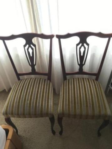 Queen Ann: 4 stoelen. beschikbaar voor biedingen