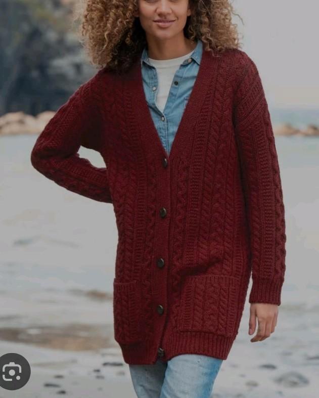Celtic & Co. 100% Pure New Wool
Cable Boyfriend Cardigan M, Kleding | Dames, Overige Dameskleding, Nieuw, Ophalen of Verzenden