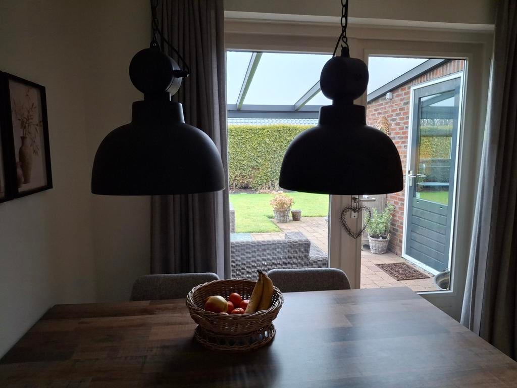 2 Industriële factory L zwarte lampen van HK Living, Huis en Inrichting, Lampen | Hanglampen, Ophalen, Zo goed als nieuw, Metaal