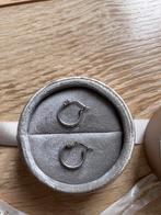 18 karaat witgouden creolen / hoops, binnen diameter 10 mm, Sieraden, Tassen en Uiterlijk, Ophalen of Verzenden, Zo goed als nieuw