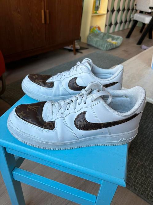 Nike Air Force 1 x Louis Vuitton maat 44, Kleding | Heren, Schoenen, Zo goed als nieuw, Sneakers of Gympen, Wit, Ophalen of Verzenden
