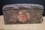 WO2 Duitse Sanitäter CAMO MG box, Verzamelen, Militaria | Tweede Wereldoorlog, Ophalen of Verzenden, Landmacht, Duitsland, Kist of Geocache