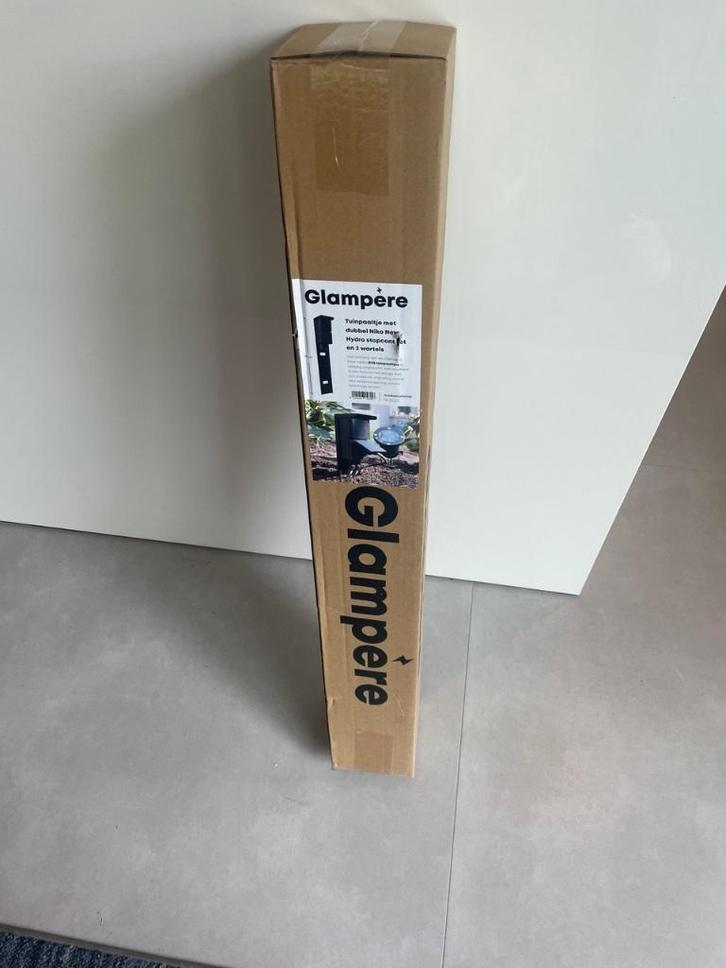 NIEUW Glampere Tuinpaal zwart - 2 stopcontacten + 2 wartels, Tuin en Terras, Buitenverlichting, Nieuw, Overige typen, Rvs, 250 watt of meer