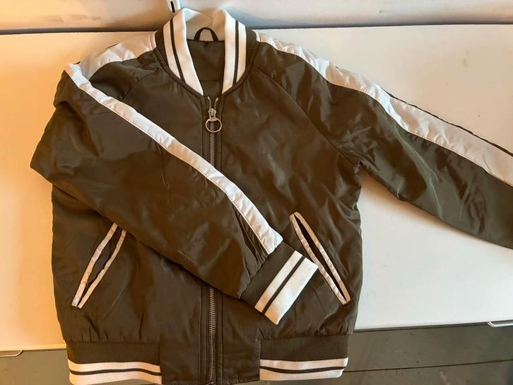 Jassen meisjes en jongens merk, Kinderen en Baby's, Kinderkleding | Maat 152, Zo goed als nieuw, Ophalen of Verzenden