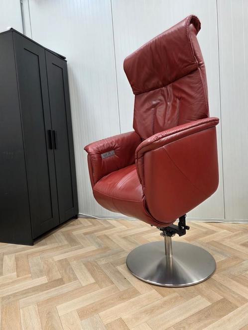 Prominent sta op stoel bordeauxrood leer, Huis en Inrichting, Fauteuils, Zo goed als nieuw, Leer, Ophalen of Verzenden