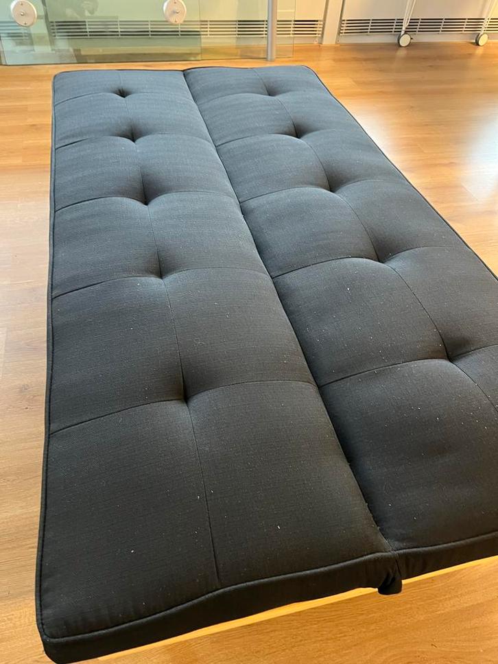 Zwarte Futon Bank, Huis en Inrichting, Slaapkamer | Slaapbanken, Zo goed als nieuw, 140 cm, 200 cm, Tweepersoons, Zwart, Ophalen of Verzenden