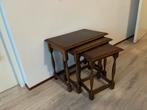 Set van 3 donkerbruine eiken bijzettafeltjes, Huis en Inrichting, Tafels | Bijzettafels, Minder dan 55 cm, Gebruikt, Rechthoekig