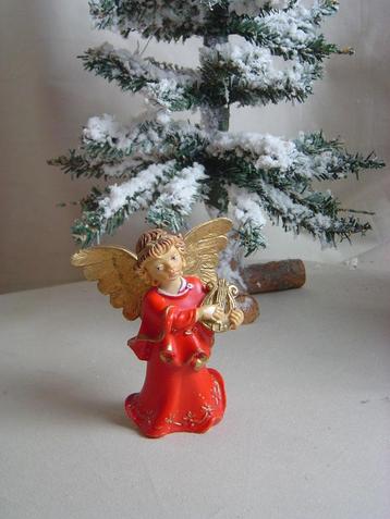 Rood kunststof kerstengeltje Italy vintage beschikbaar voor biedingen