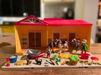 Playmobil Country paardenstal in meeneemkoffer, Kinderen en Baby's, Speelgoed | Playmobil, Ophalen of Verzenden, Gebruikt, Complete set