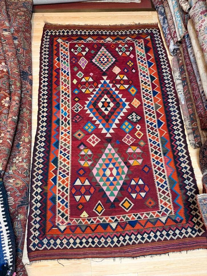 Kilim Qashqai Perzisch ( Persian gilim ) 266 x 157 cm, Huis en Inrichting, Stoffering | Tapijten en Kleden, Zo goed als nieuw