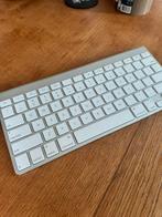 Apple magic keyboard (battery), Computers en Software, Toetsenborden, Ophalen of Verzenden, Zo goed als nieuw