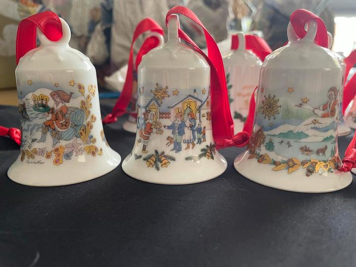 Hutschenreuther Kerstklokjes Porselein, Huis en Inrichting, Woonaccessoires | Kandelaars en Kaarsen, Zo goed als nieuw, Kaars