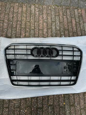 Originele Audi grille beschikbaar voor biedingen
