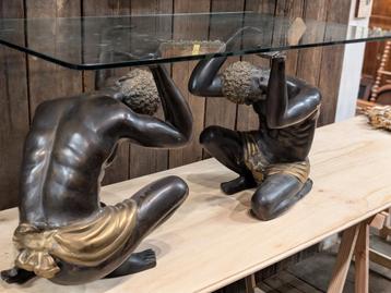 Bronzen beelden tafel. Blad 100x55.  50 hoog. €470. beschikbaar voor biedingen