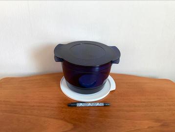Tupperware MicroCook 3 delig 2.25 liter. Als nieuw. beschikbaar voor biedingen