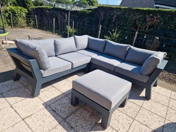 Santika Yovita 3 deligehoek  loungeset 250x250  beschikbaar voor biedingen