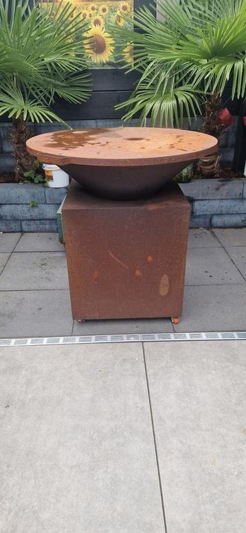 Rover Barbecue / Vuurschaal Cortenstaal beschikbaar voor biedingen