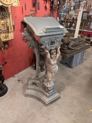 Houten lesna vorige eeuw. 130 cm hoog. €865. beschikbaar voor biedingen