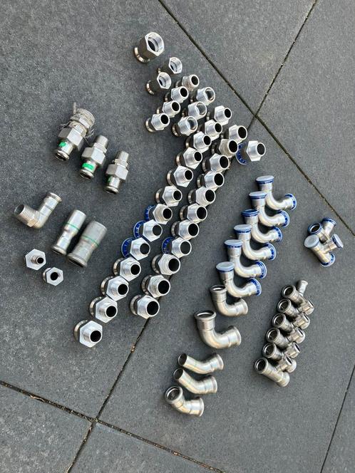 Heel veel nieuwe Geberit Mapress en VSH X-press koppelingen, Doe-het-zelf en Verbouw, Buizen en Afvoer, Nieuw, Overige typen, Pvc