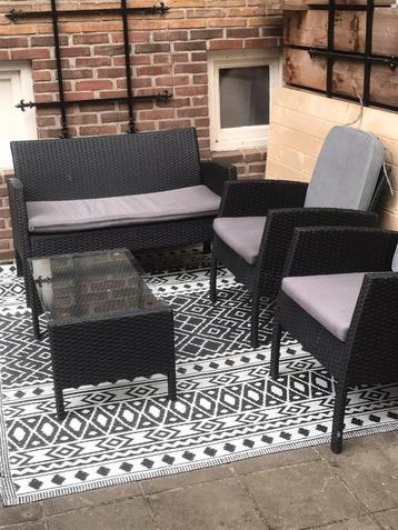 Tuinset beschikbaar voor biedingen