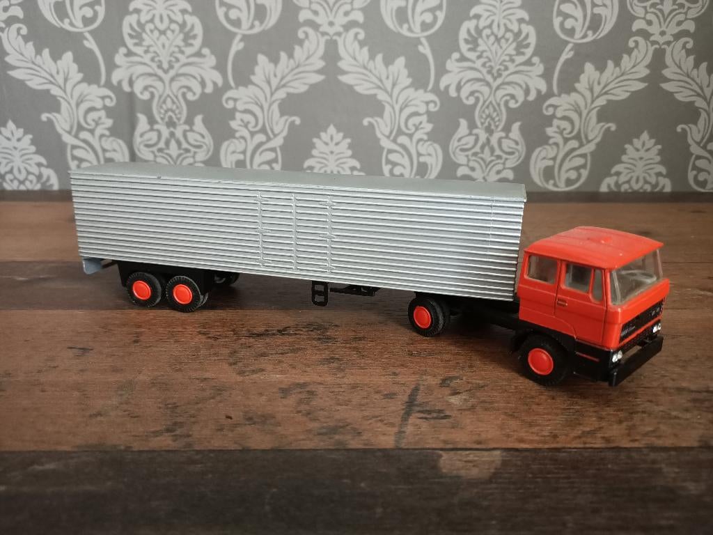 DAF 2800 + Euro Trailer (DAF Trucks) 1:50 (Lion-car), Hobby en Vrije tijd, Modelauto's | 1:50, Ophalen of Verzenden, Nieuw, Bus of Vrachtwagen