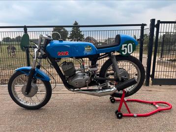 125cc MZ wegracer oldtimer beschikbaar voor biedingen