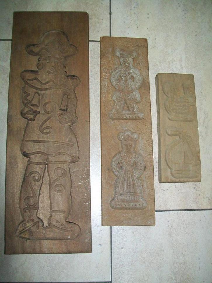 antiek curiosa 2 boter lammetjes 3 speculaasvormen hout, Antiek en Kunst, Antiek | Keukenbenodigdheden, Ophalen of Verzenden