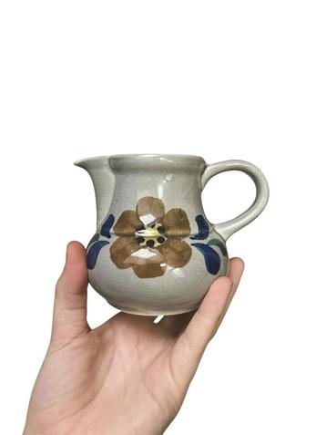 Klein keramieken kannetje DDR – handgeschilderd beschikbaar voor biedingen