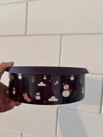 Nieuwe paarse koek trommel, Huis en Inrichting, Ophalen of Verzenden, Nieuw, Paars, Bus of Trommel