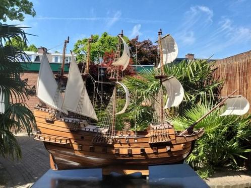 Model oorlogsschip met kanonnen (GERESERVEERD VOOR LUC), Hobby en Vrije tijd, Modelbouw | Boten en Schepen, Gebruikt, 1:50 tot 1:200