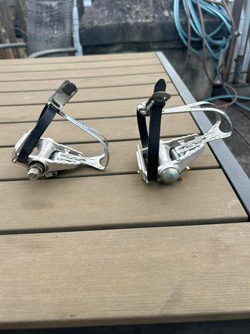 Vintage fiets pedalen race fiets beschikbaar voor biedingen