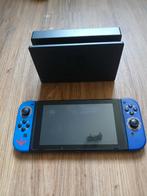 Nintendo switch met zelda joy cons, Spelcomputers en Games, Spelcomputers | Nintendo Switch, Ophalen of Verzenden, Zo goed als nieuw