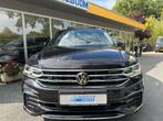 Volkswagen Tiguan 1.4 TSI eHybrid R-Line Panoramadak Memory, Auto's, Volkswagen, 1716 kg, Zwart, 4 cilinders, Zwart