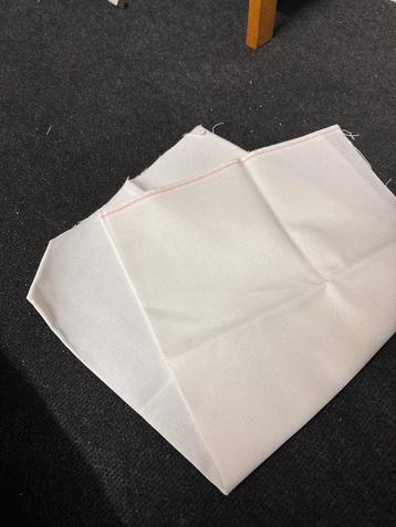 Borduurstof Lap - 60x56 cm beschikbaar voor biedingen