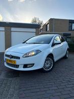 Fiat Bravo 1.4 16V 5DR 2010 Wit, Auto's, Voorwielaandrijving, Stof, Zwart, 4 cilinders