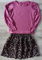 Roze longsleeve met zwart rokje bloemetjes maat 134 140, Ophalen of Verzenden, Zo goed als nieuw, Meisje, Setje