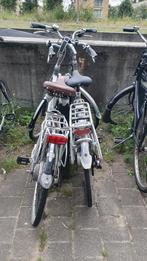 2 Elektrische fietsen, Fietsen en Brommers, Elektrische fietsen, Ophalen, Zo goed als nieuw, 50 km per accu of meer