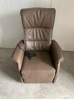 Elektrisch fauteuil bruin leer, Ophalen of Verzenden, Zo goed als nieuw, 50 tot 75 cm, Leer