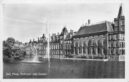 (300-211-007) Den Haag Hofvjiver met Fontein, Verzamelen, Ansichtkaarten | Nederland, Zuid-Holland, Verzenden