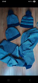 Nieuwe winterset 3 mutsen en 2 sjaals, maat 104/116 Blauw wi, Kinderen en Baby's, Kinderkleding | Mutsen, Sjaals en Handschoenen